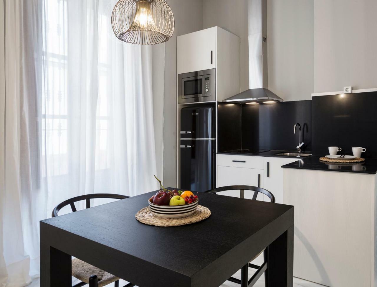 Apartamentos One Shot Conde De Torrejon 세비야 외부 사진