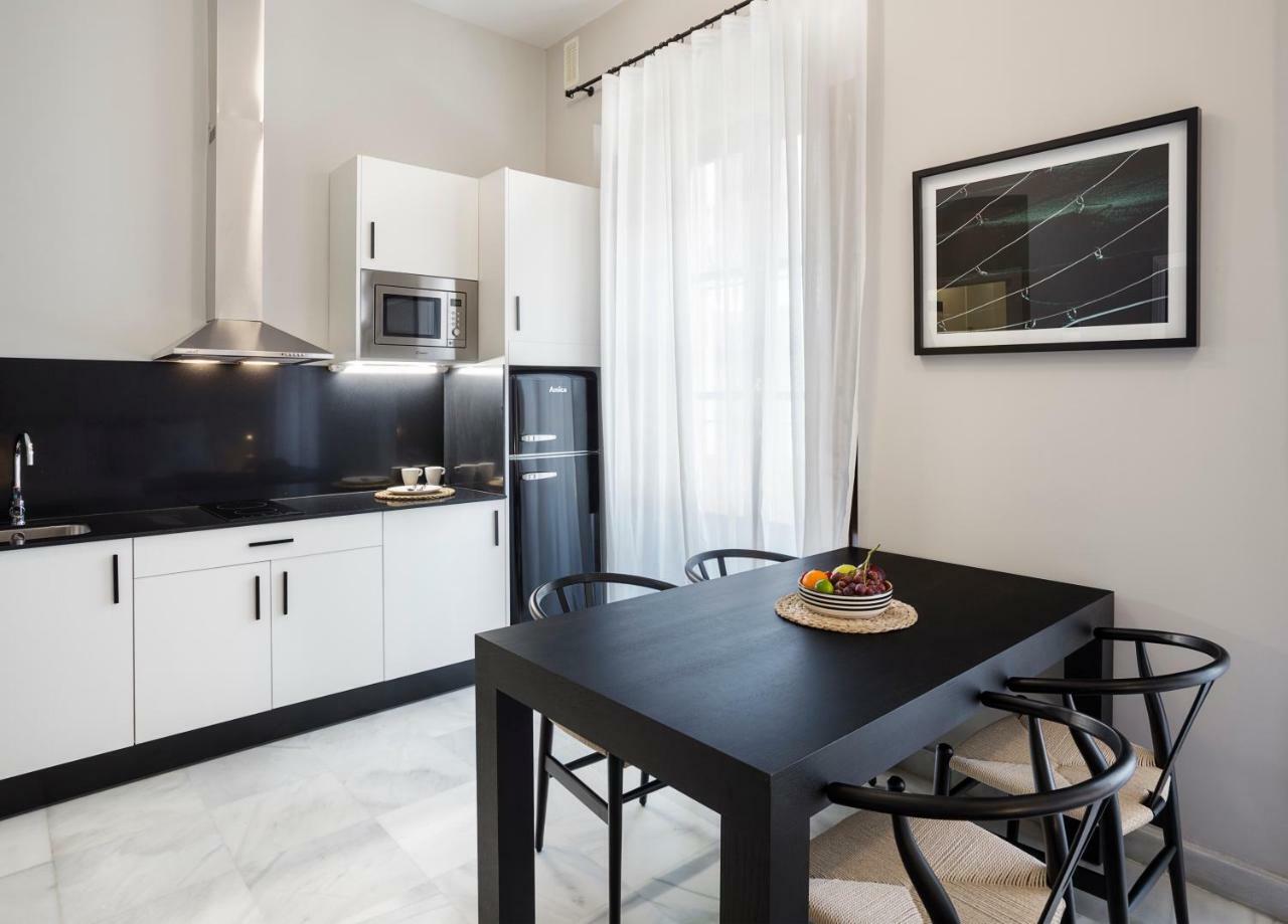 Apartamentos One Shot Conde De Torrejon 세비야 외부 사진