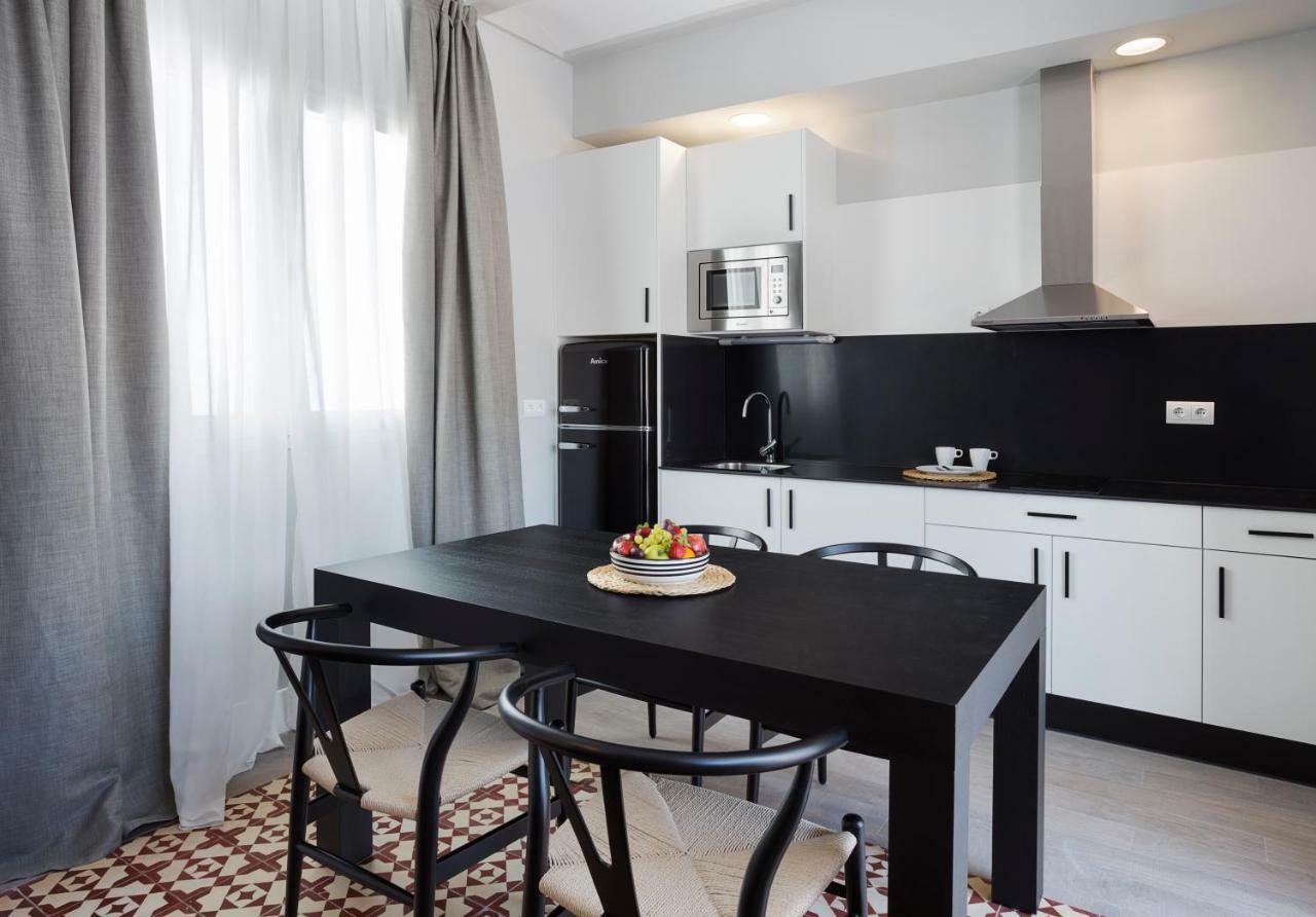 Apartamentos One Shot Conde De Torrejon 세비야 외부 사진